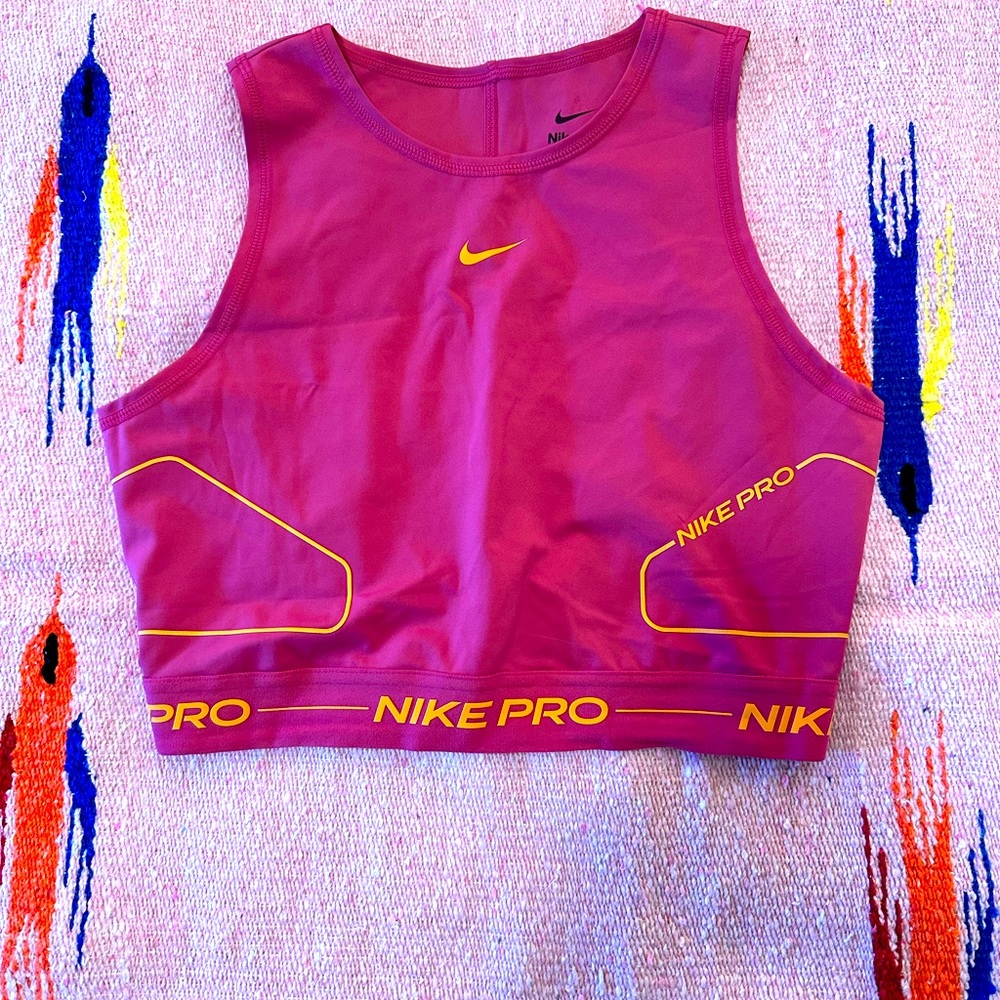 Nike DRIFIT sports top/bra.